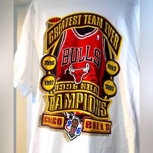 1996 Greatest Team Ever Chicago Bulls Tee